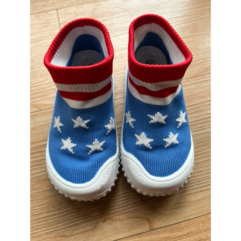 PRELOVED Baby Sneakers / Sepatu Anak Bayi Dr Kevin warna Biru Merah size 26