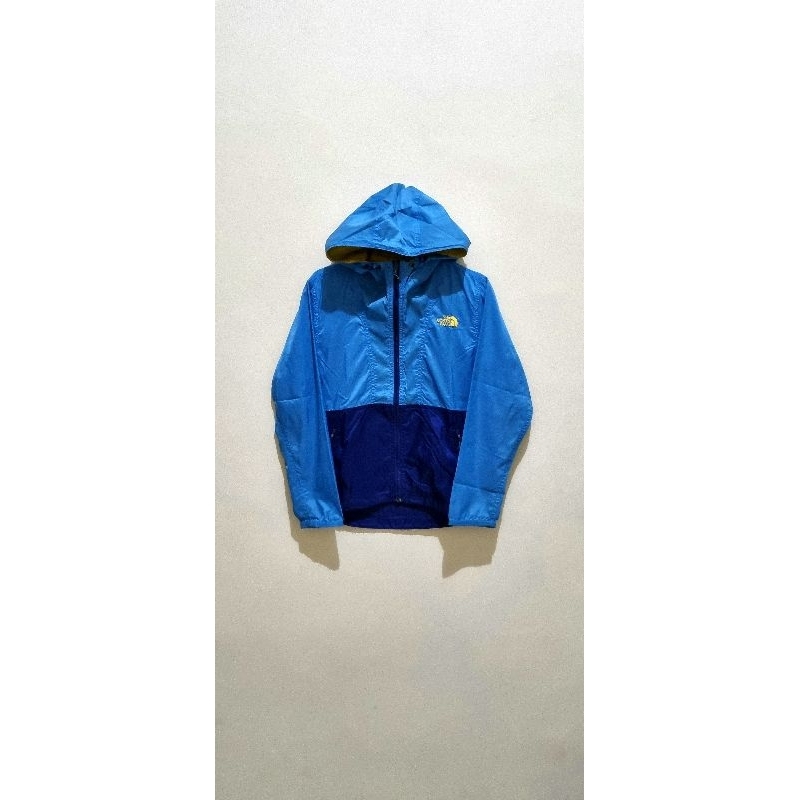 Perjaketan Anak TNF size 130 (Preloved)