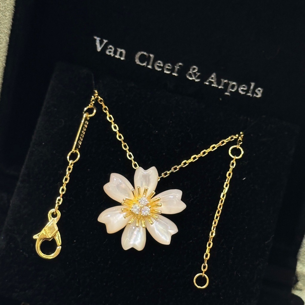 17K emas asli /750 kadar】AU 750 VCA Little Daisy Necklace