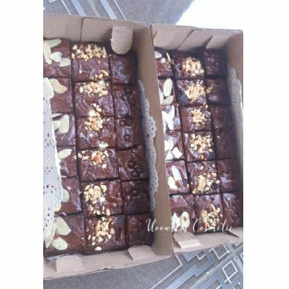 

Fudgy Brownies Brownies Panggang Brownies Hias 20x10