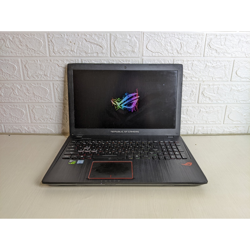 Asus ROG STRIX GL553VE i7 7700HQ Nvidia GTX 1050Ti RGB Laptop Gaming Second Bekas