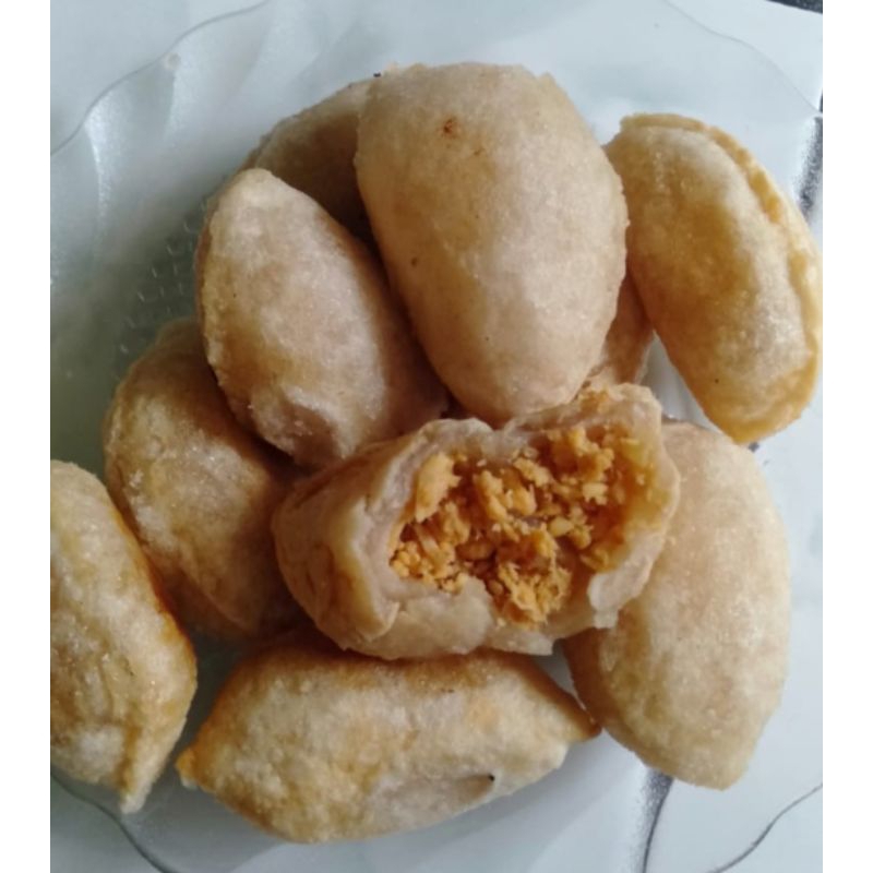 

Cireng isi ayam suwir ori / pedas