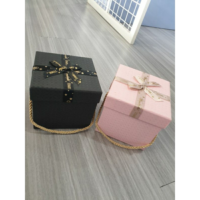 

gift box tali / kotak kado hias / kotak kado murah