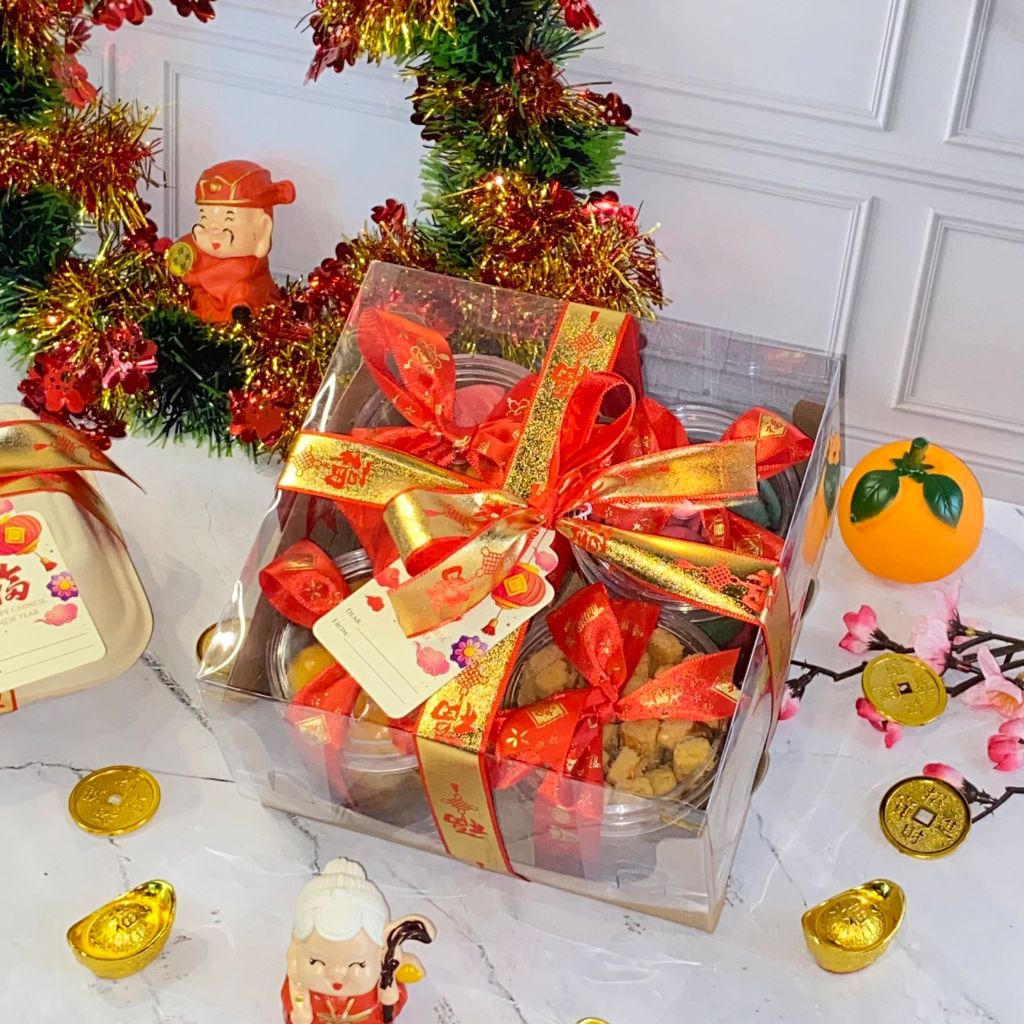 

Gift Box Isi 4 / Chinese Cake / Kue Imlek / CNY Cake / Hampers Imlek