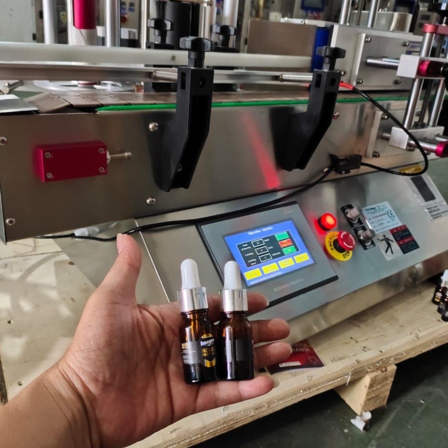 

MESIN LABELING AUTO BOTOL BULAT / AUTOMATIC LABELLING MACHINE