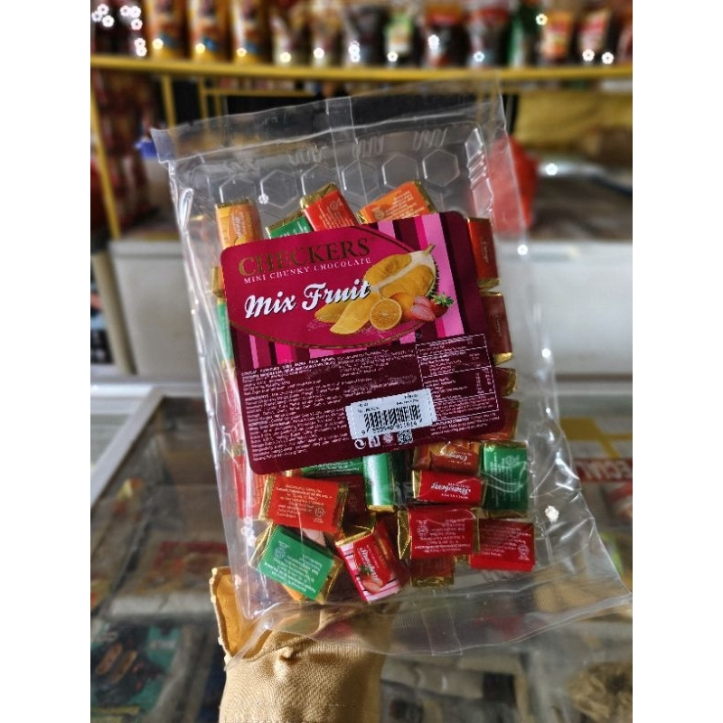 

CHECKERS Mini Chunky Chocolate Mix Fruit 300g
