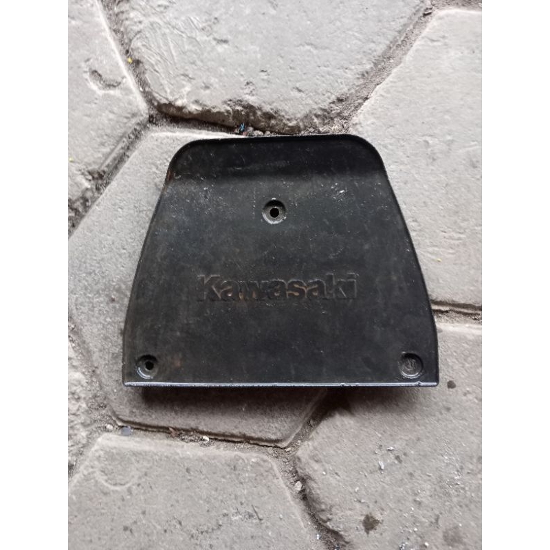 COVER AKI TUTUP AKI BAGASI KAWASAKI ZX 130 ORIGINAL