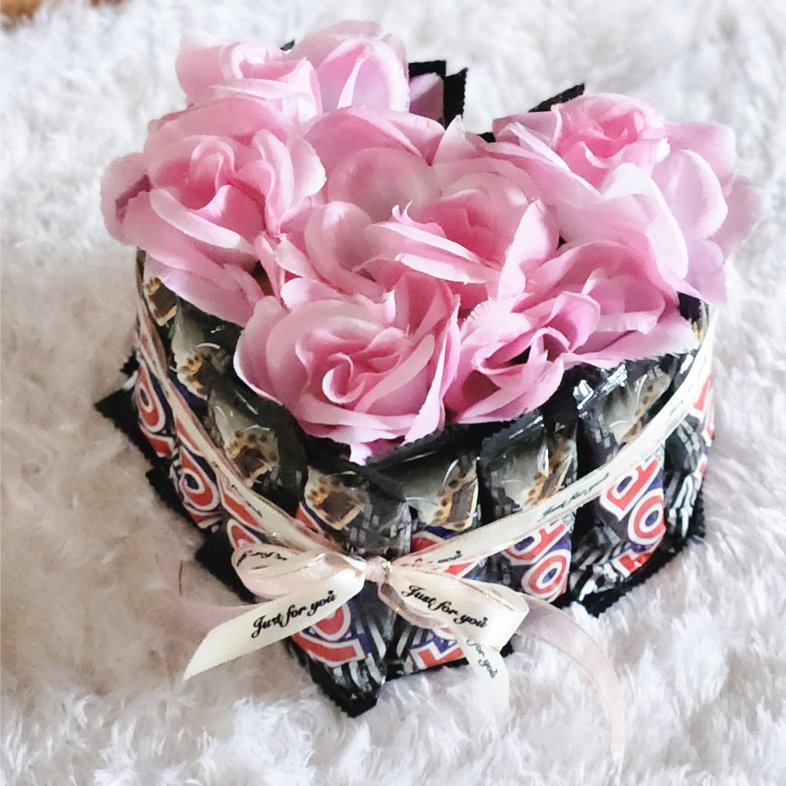 

Valentine Gift | Coklat Bunga Love | Hadiah Valentine Murah | Choco Flowers