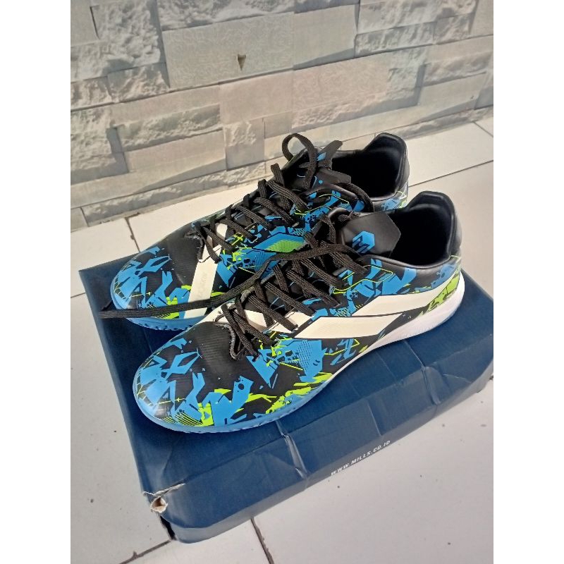 Sepatu MILLS Futsal Vulcan IN