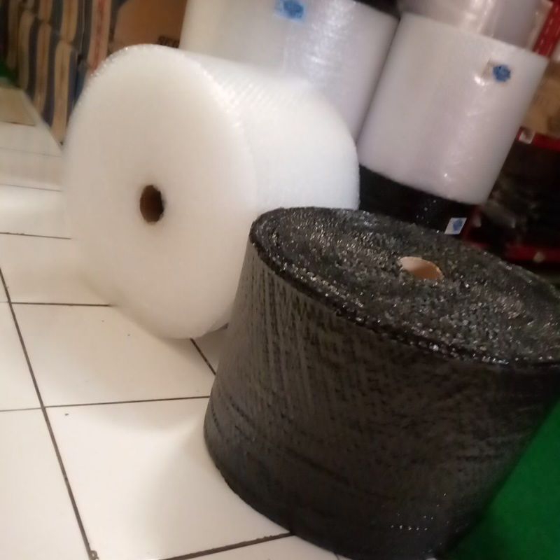 

bubble wrap 30cm x 50 meter, hitam putih