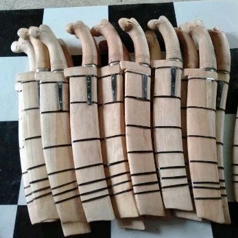 Pisau Bedog Kayu Mahoni