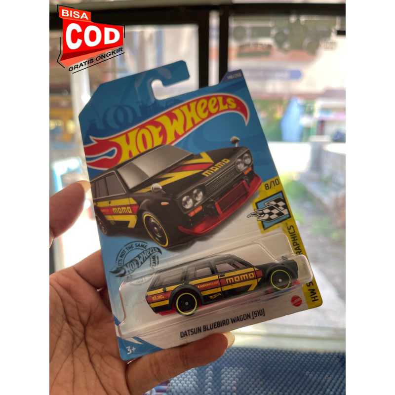 Hot wheels Datsun Bluebird wagon