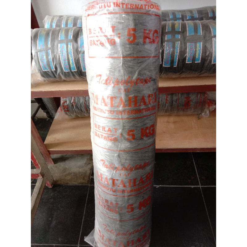 

Tali Plastik Hitam