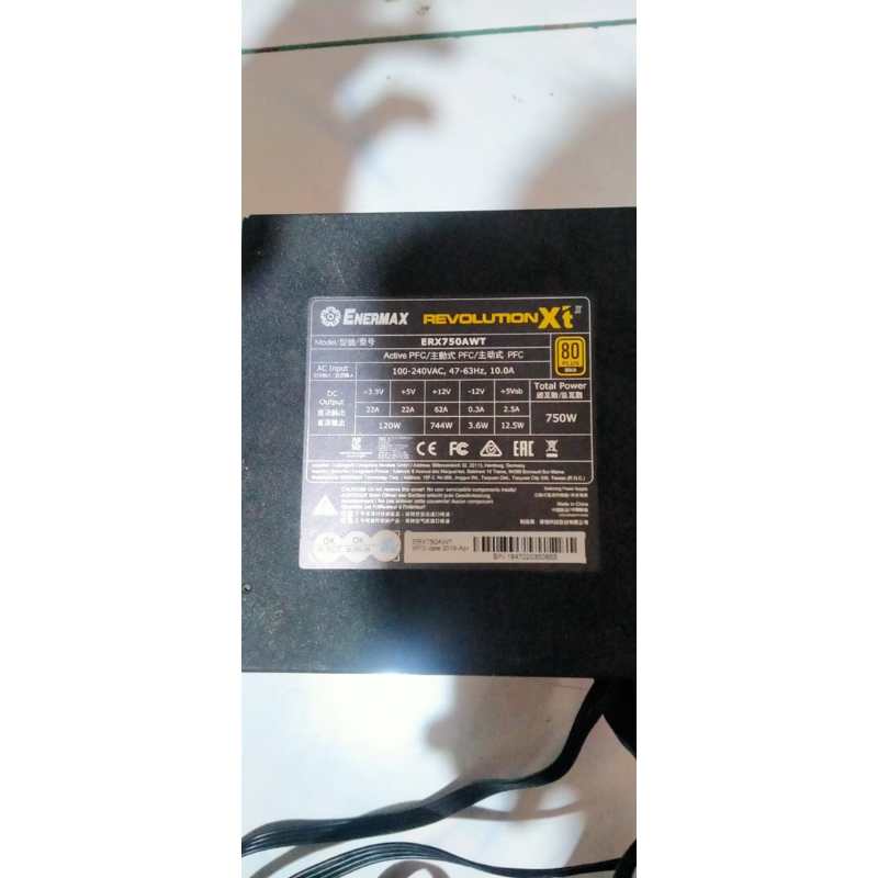 ENERMAX REVOLUTION XT 750 80+GOLD MODULAR