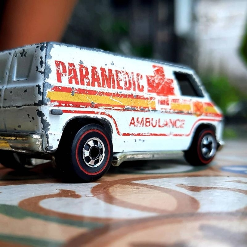 Hot wheels redline ambulance