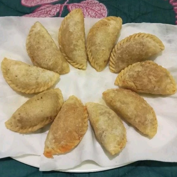 

Cireng Isi (1 pack isi 5pcs)