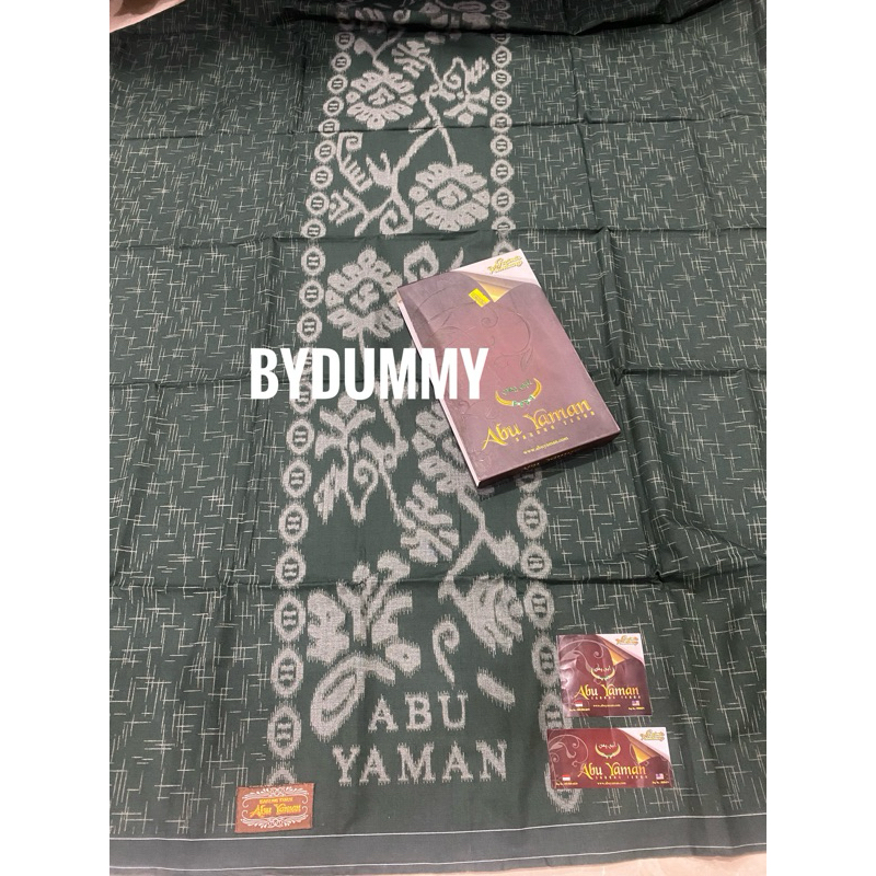 Sarung Abu yaman Gerimis kembang motif kembang bintik warna hijau tua