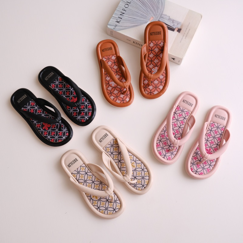 Anagram Breslin Sandal / Sandal Wanita Terbaru / Sandal jelly untuk daily / Sandal anti air premium 