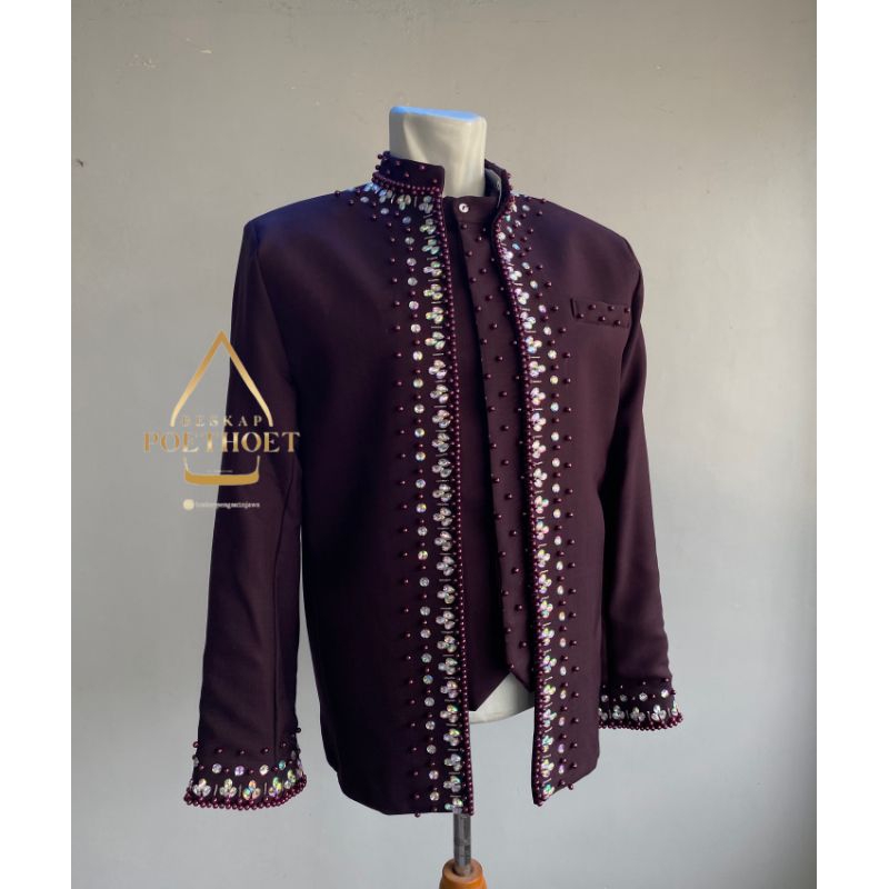 basofi/jas pengantin pria modern warna burgundy elegan
