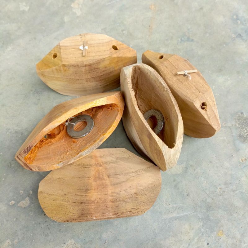 KLONTONGAN SAPI LONCENG SAPI KAYU JATI UK. BESAR