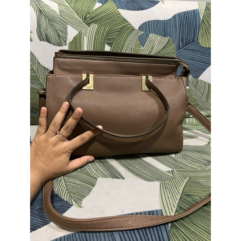 Jeselini Woman Bag Preloved