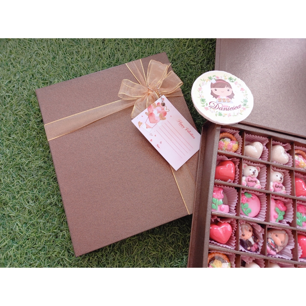 

.premium coklat valentine hadiah untuk pasangan ( scp )