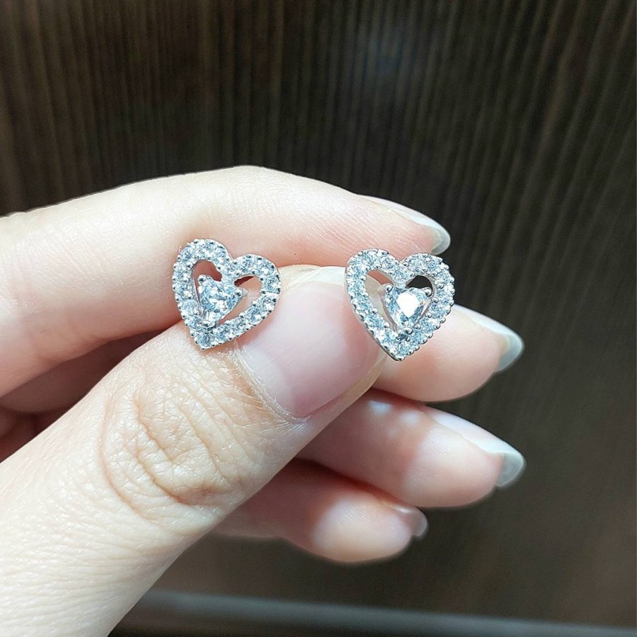 Perhiasan Emas Anting Tusuk Emas Putih Wanita 750 17k Fashion Love 2.14 Gram (AH90)