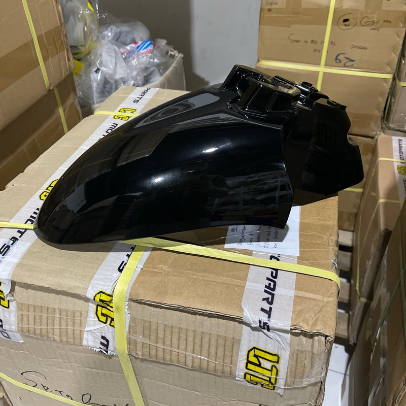 Spakbor depan fino 125 2018 front fender