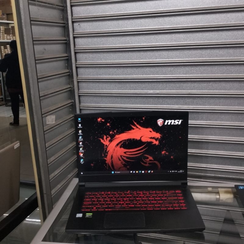 MSI GF63 9SCSR I7-9750H 8GB/256GB GTX 1650TI 4GB