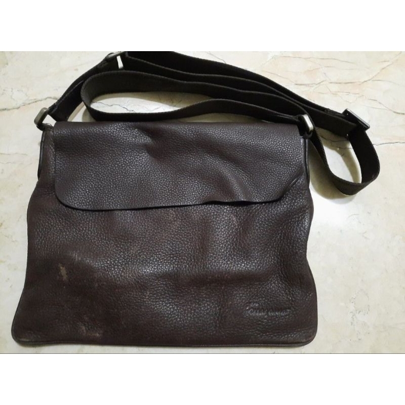 salvatore ferragamo sling bag