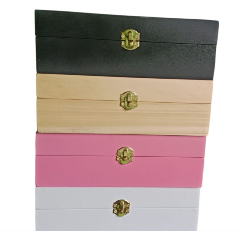 

Kotak Hamper/Kotak Mahar 20×12×6,5cm
