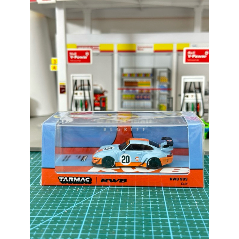 RWB 993 GULF TARMAC