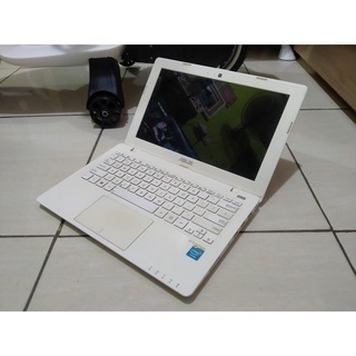 notebook netbook asus x200ma x200ca white intel celeron 12inch 2gb ram windows 10 no minus normal