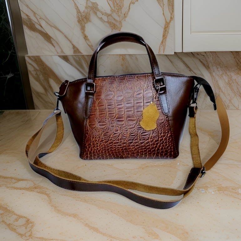 Tas Sling Bag Wanita Bahan Kulit Sapi Asli Croco