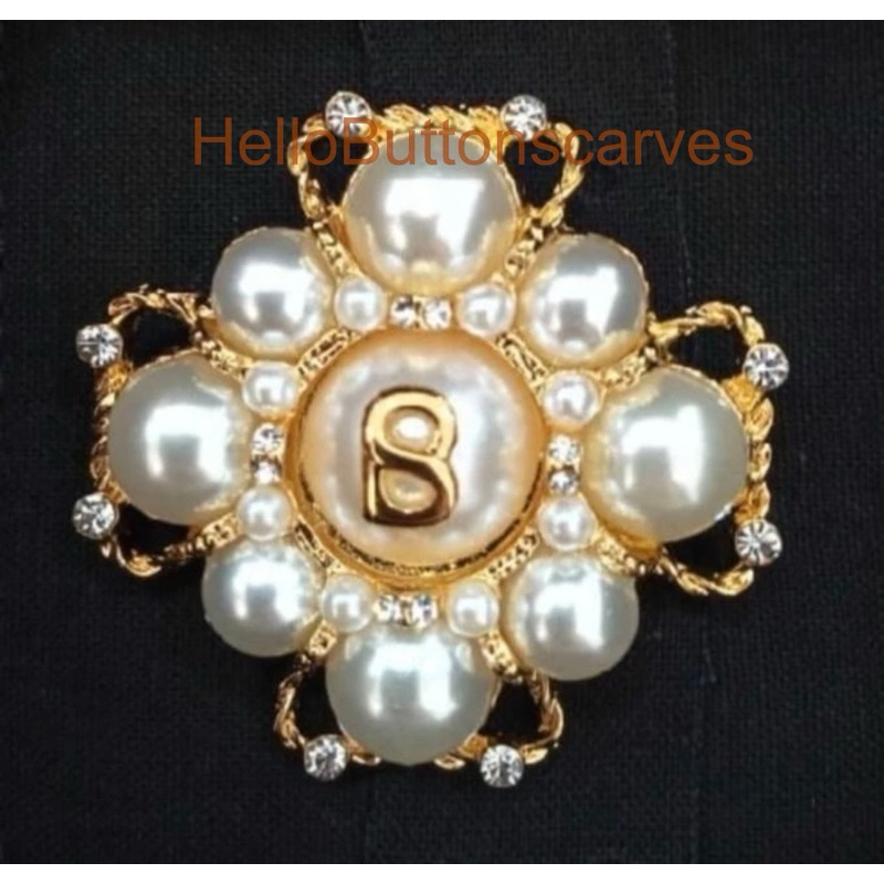 TEADY BISA GOSEND BUTTONSCARVES THE ROYALE BROOCH