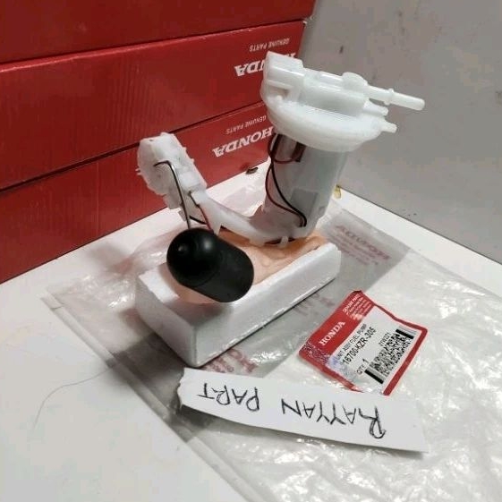 Fuel pump 16700-KZR-305 fuel pump vario 125 fi vario 125 fi pompa bensi