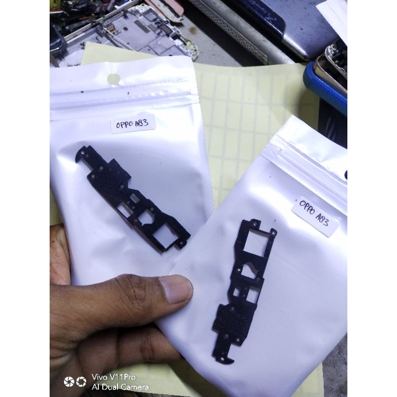 Tutup mesin Oppo A83