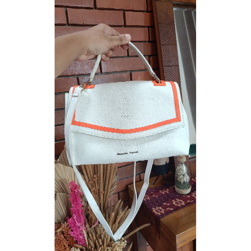 Preloved Samantha thavasa bag