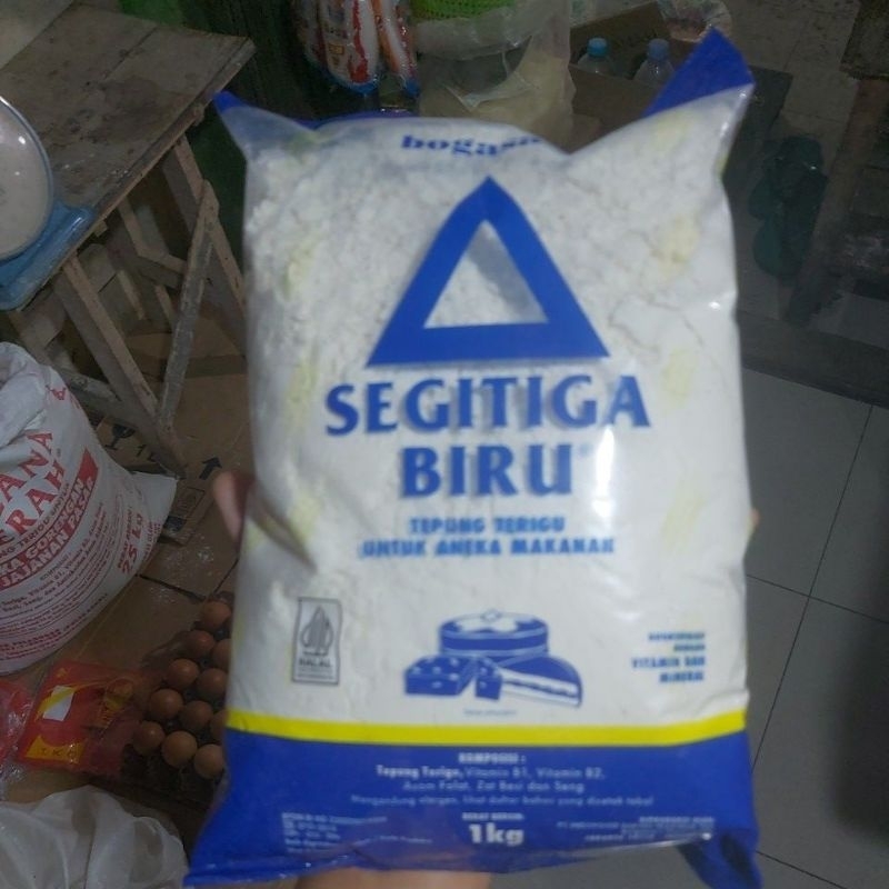 

Tepung Segitiga Biru 1kg