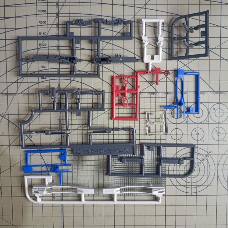 BANDAI RG 1/144 REAL GRADE STRIKE FREEDOM GUNDAM PART PARTS BEAM RIFFLE UNIT NOT HG MG PG