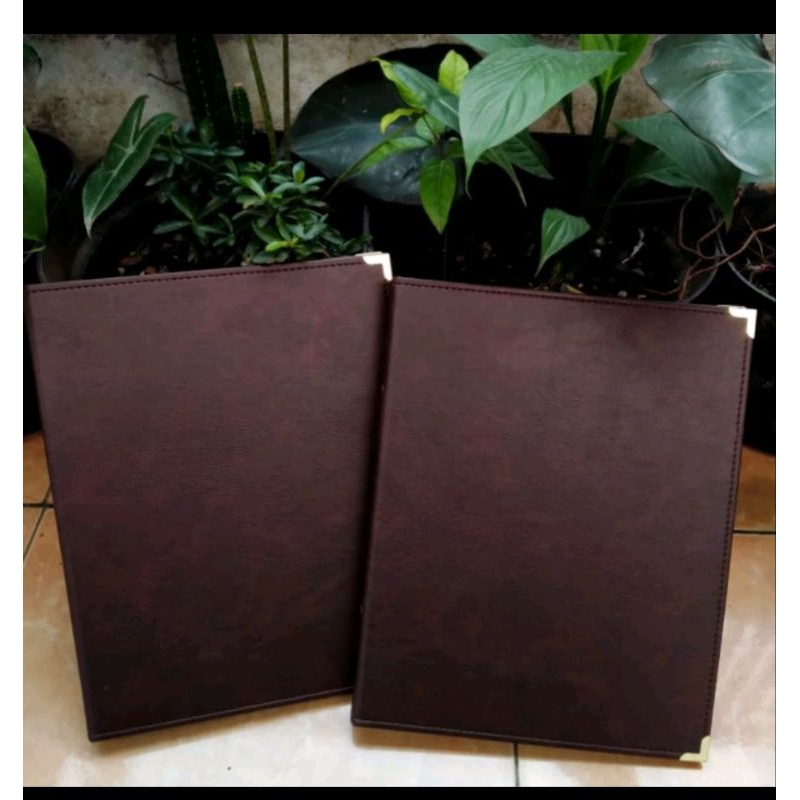 

Buku menu A4 Ready - polos Tanpa Logo - isi pelastik 10 Lembar