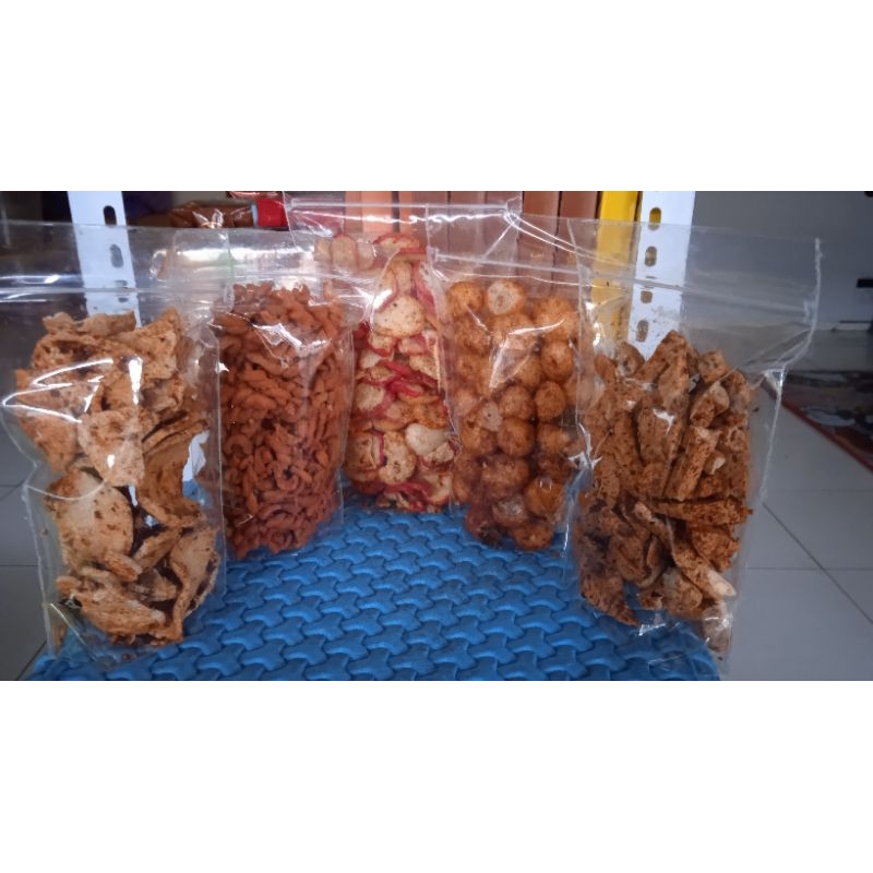 

Basreng | Usus | Kulit | Makaroni spiral | Seblak