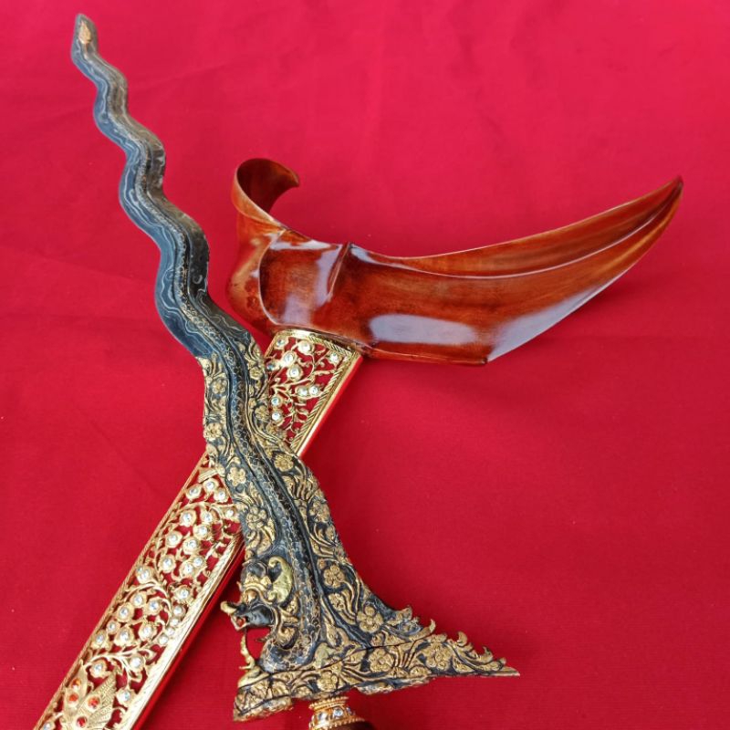 Keris Ageman Kiyai Nogo Rojo Kinatah Sepuh Emas Kamarogan Wingit