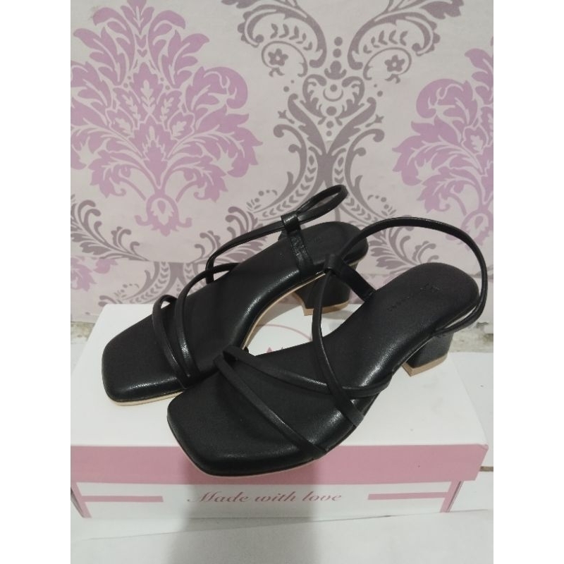 preloved sandal hak / sandal heels