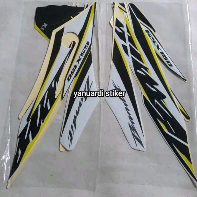 STRIPING STIKER LIST STANDAR MOTOR SUZUKI GSX 150 BANDIT TAHUN 2018 PUTIH GSX BANDIT PUTIH 2018