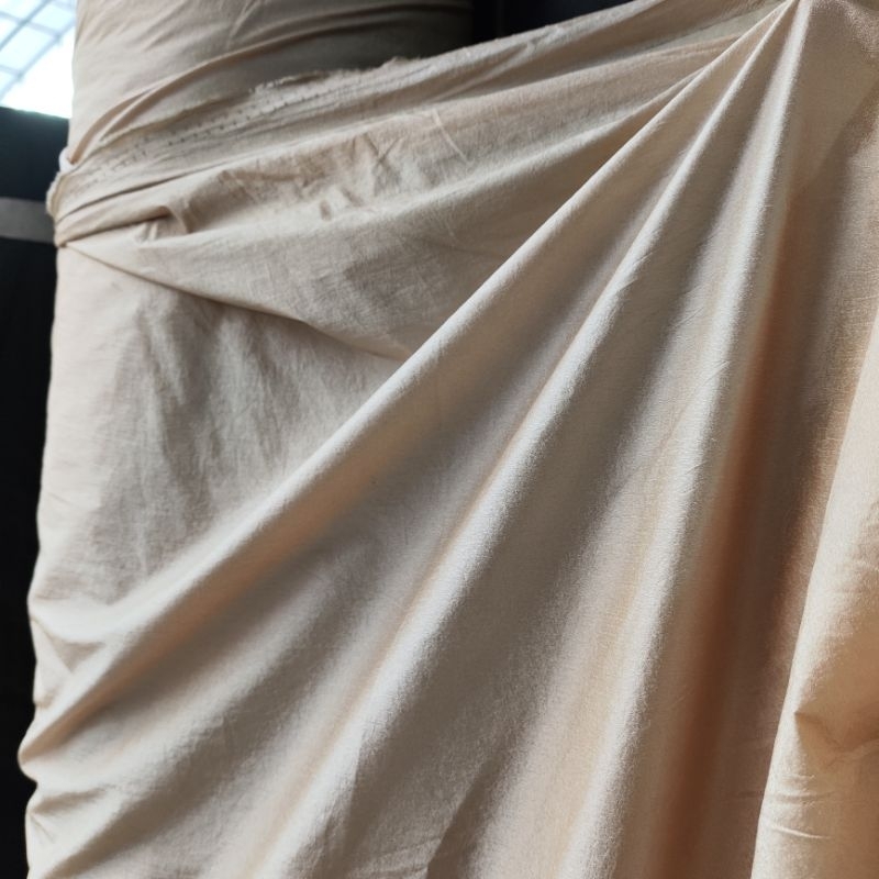 kain hologram/ parasut lembut