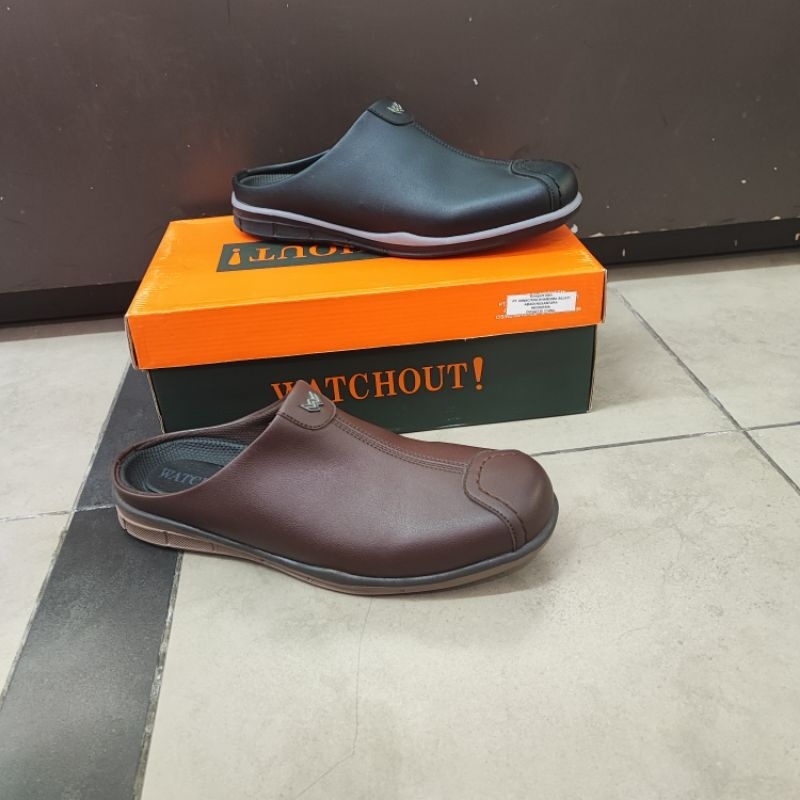 Sepatu Bustong watchout