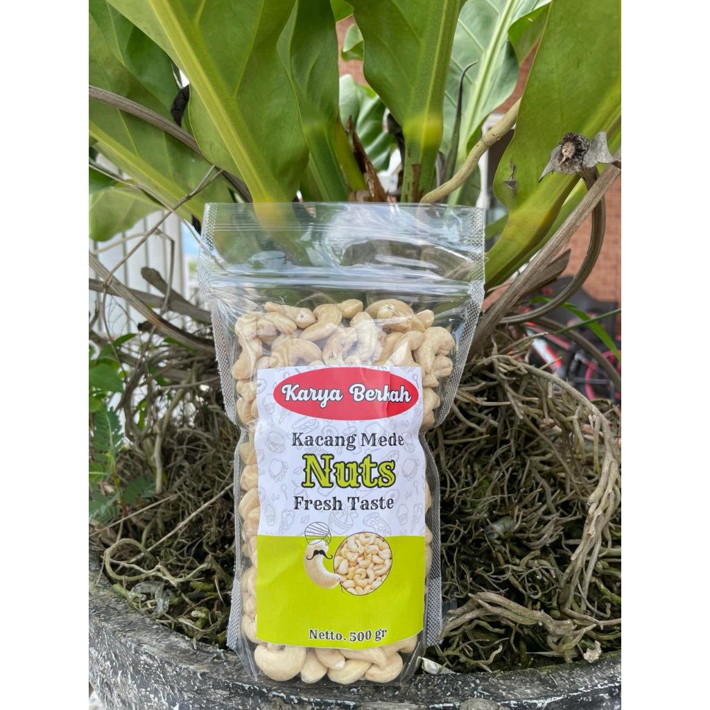 

Jual kacang Mede Mentah Utuh Super Premium 500 Gr