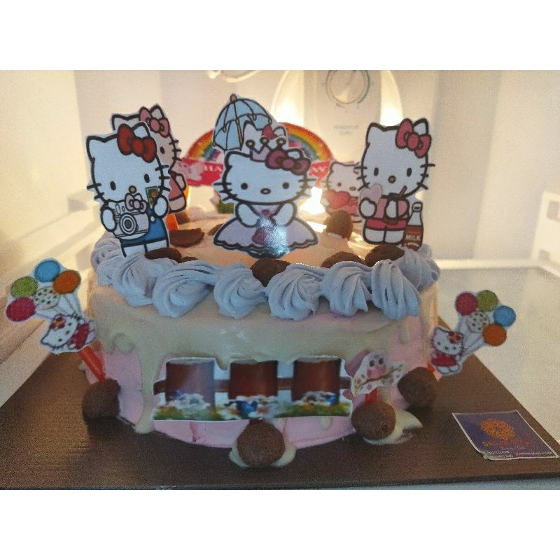 

cake ulangtahunhellokitty