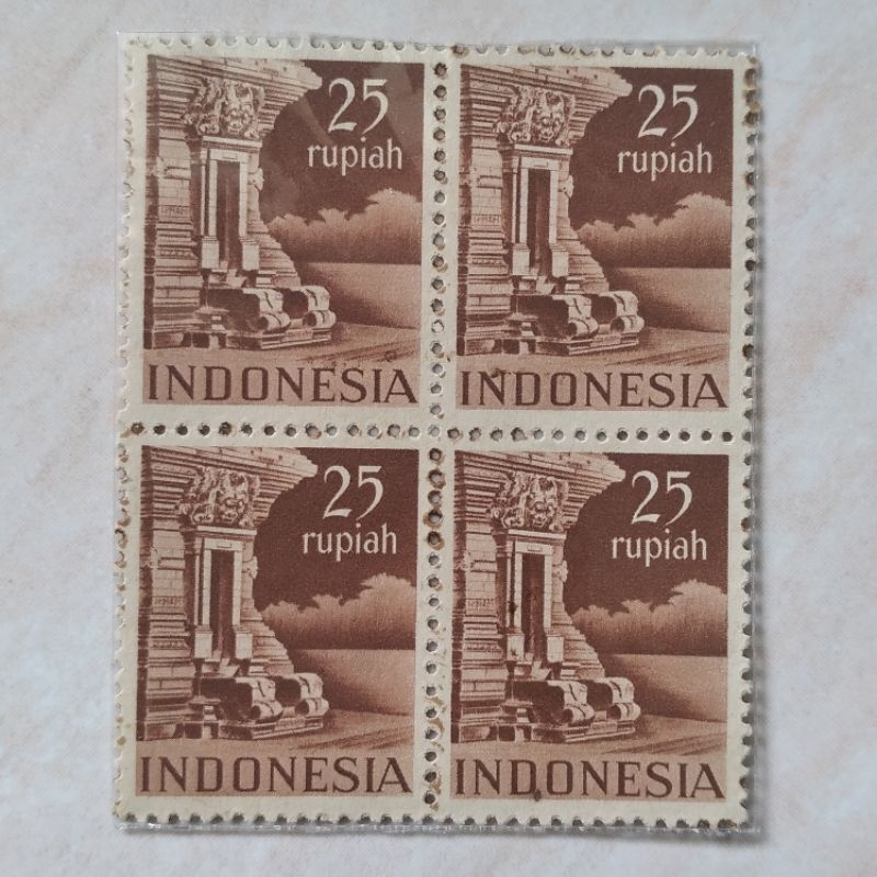 

Perangko Prangko Kuno Indonesia Rp 25 Candi dan Bangunan 1949 Blok 4 Mint - YN1130